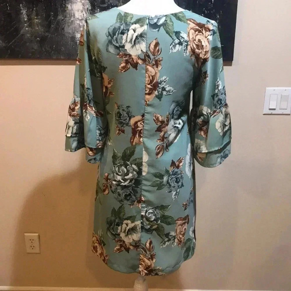 Belongsci Floral V-Neck Bell Sleeve A-Line Mini Dress Size Small - Picture 5 of 11